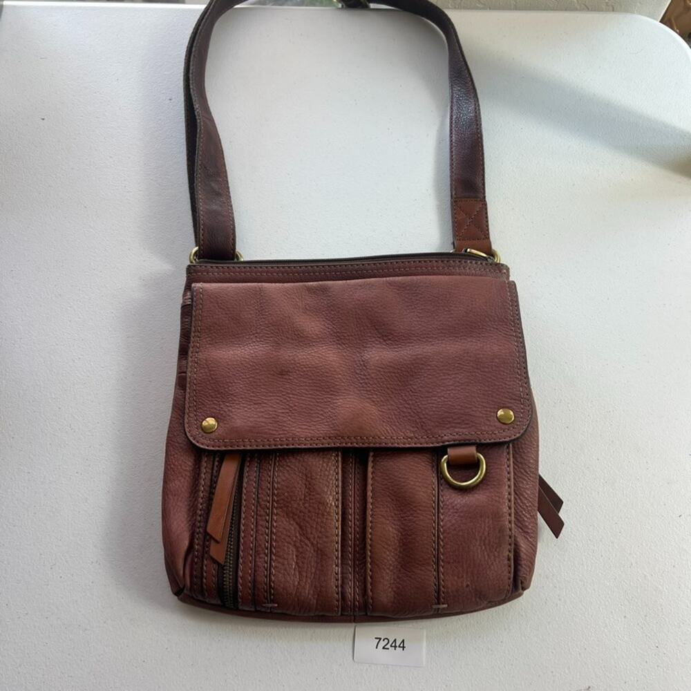 Fossil Morgan Traveler Messenger Crossbody Bag Leather Purse Brown Key Charm Fob - Picture 12 of 13